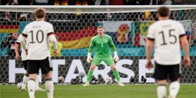 西汉姆今夏转会策略：佩氏豪赌近5000万英镑重构中轴-OG真人